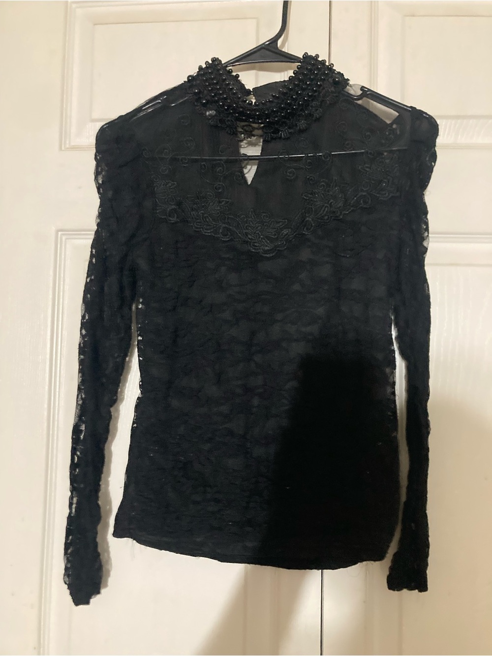Women’s lace Beaded Collar Long-Sleeve Tops medium